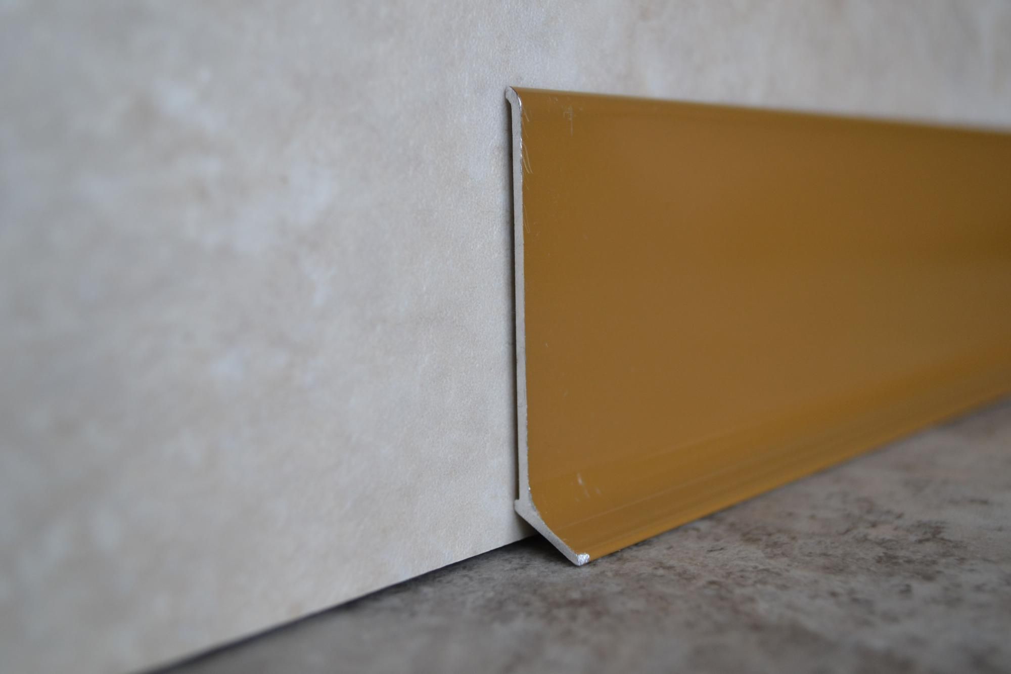 Плинтус алюминиевый L-образный золотой (2500*11*60 мм) — купить в Волгограде