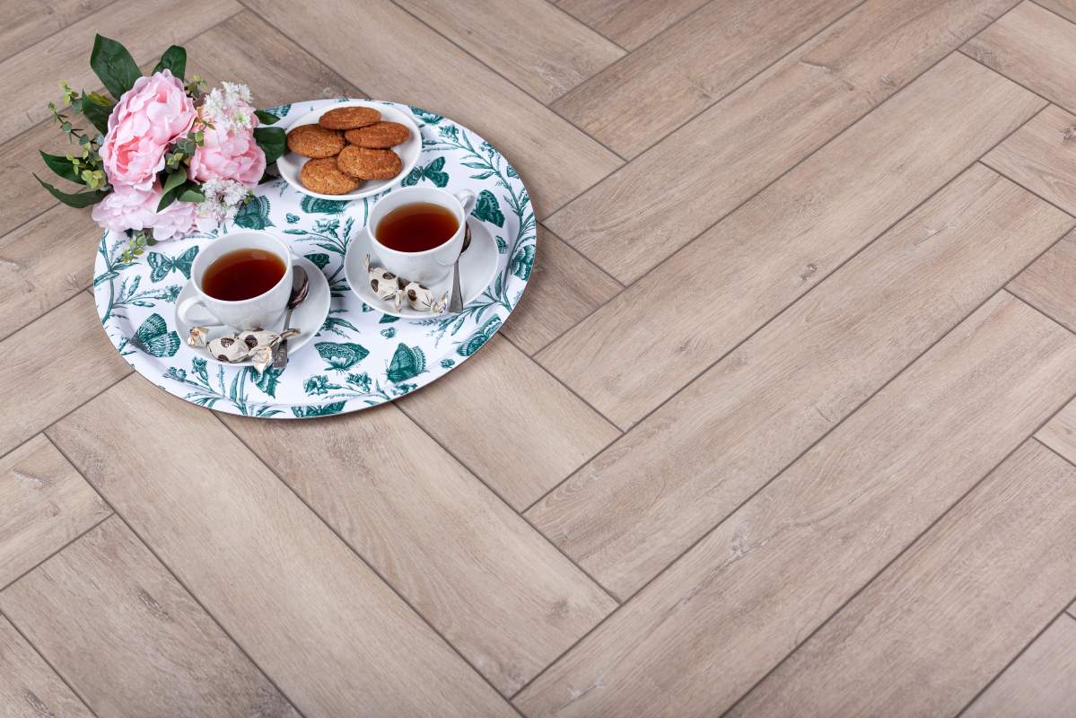 Замковая ПВХ плитка "Aberhof" Carmelita 0532 (615*123*5 мм) — купить в Волгограде